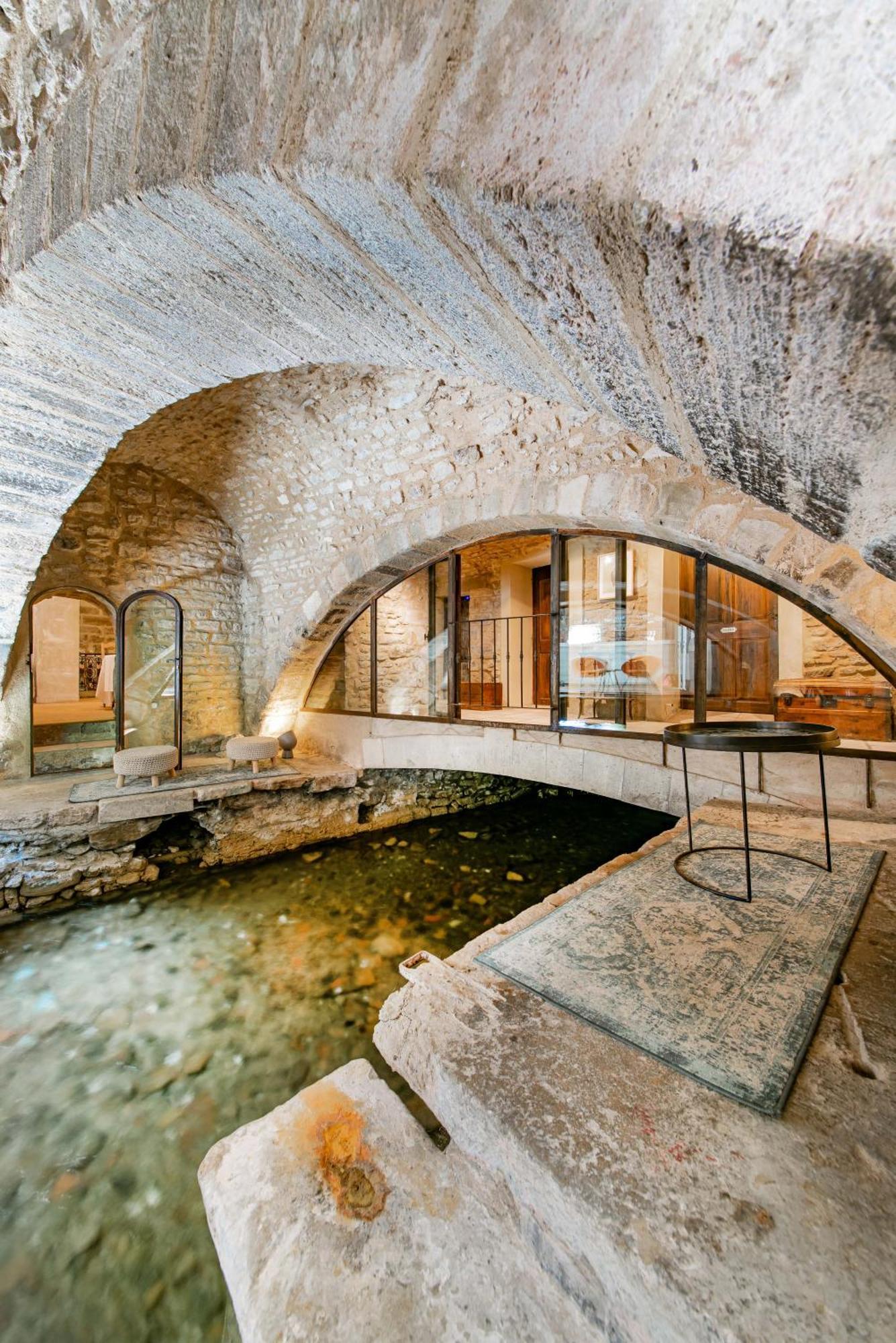 La Prévôté - Hôtel Particulier&Restaurant LʼIsle-sur-la-Sorgue Exterior foto